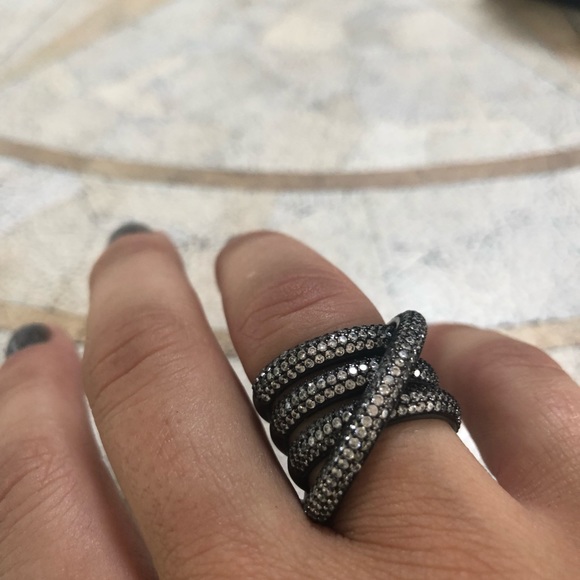 🔥SALE🔥24 HOURS ONLY NEW Susan Hanover Ring - Picture 4 of 8